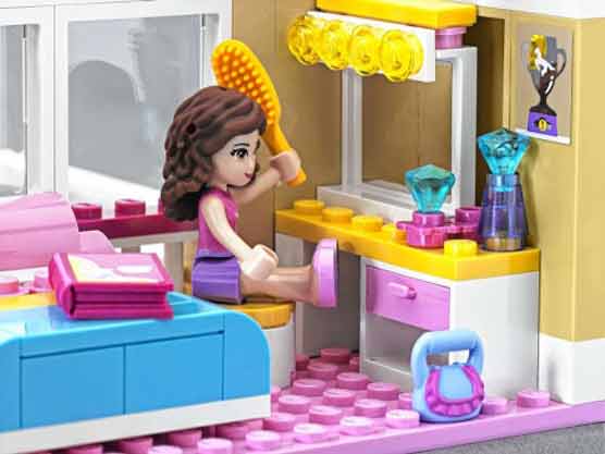 Girl Lego